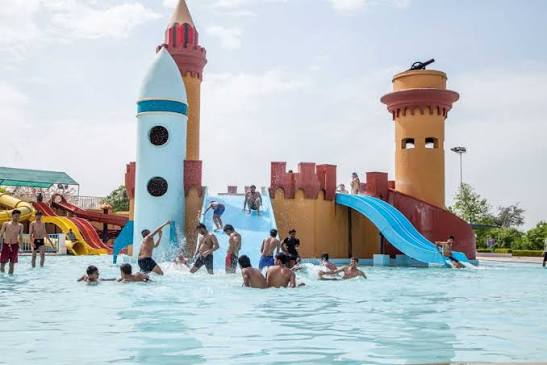 Agra ( Dolphin Water Park )