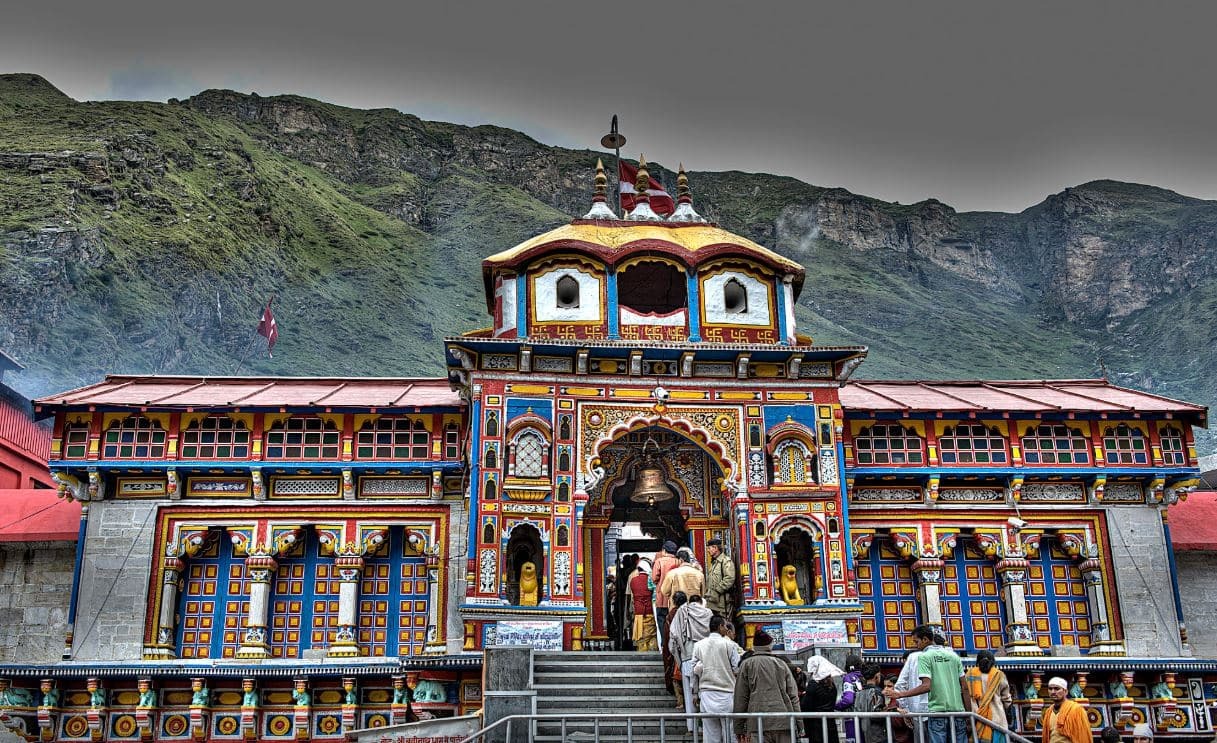 Badrinath mountain valley